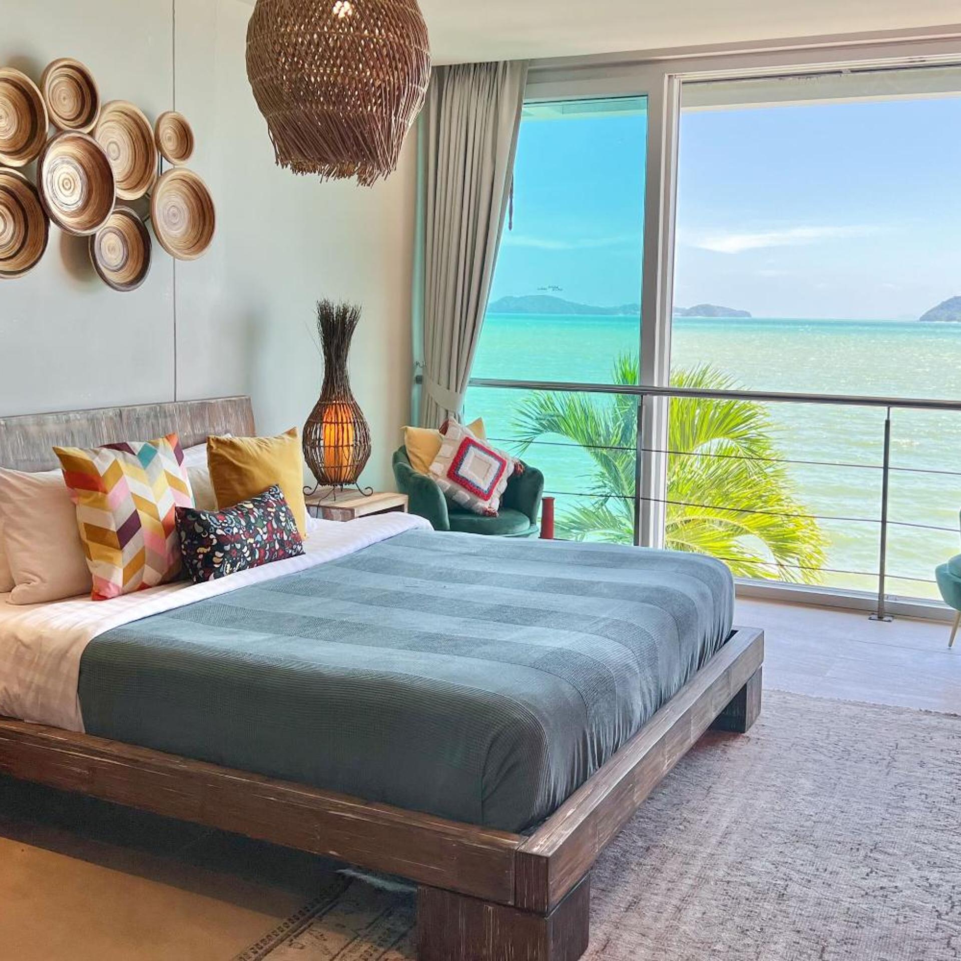 2 Bedrooms, Pool, Villa, Beach Front