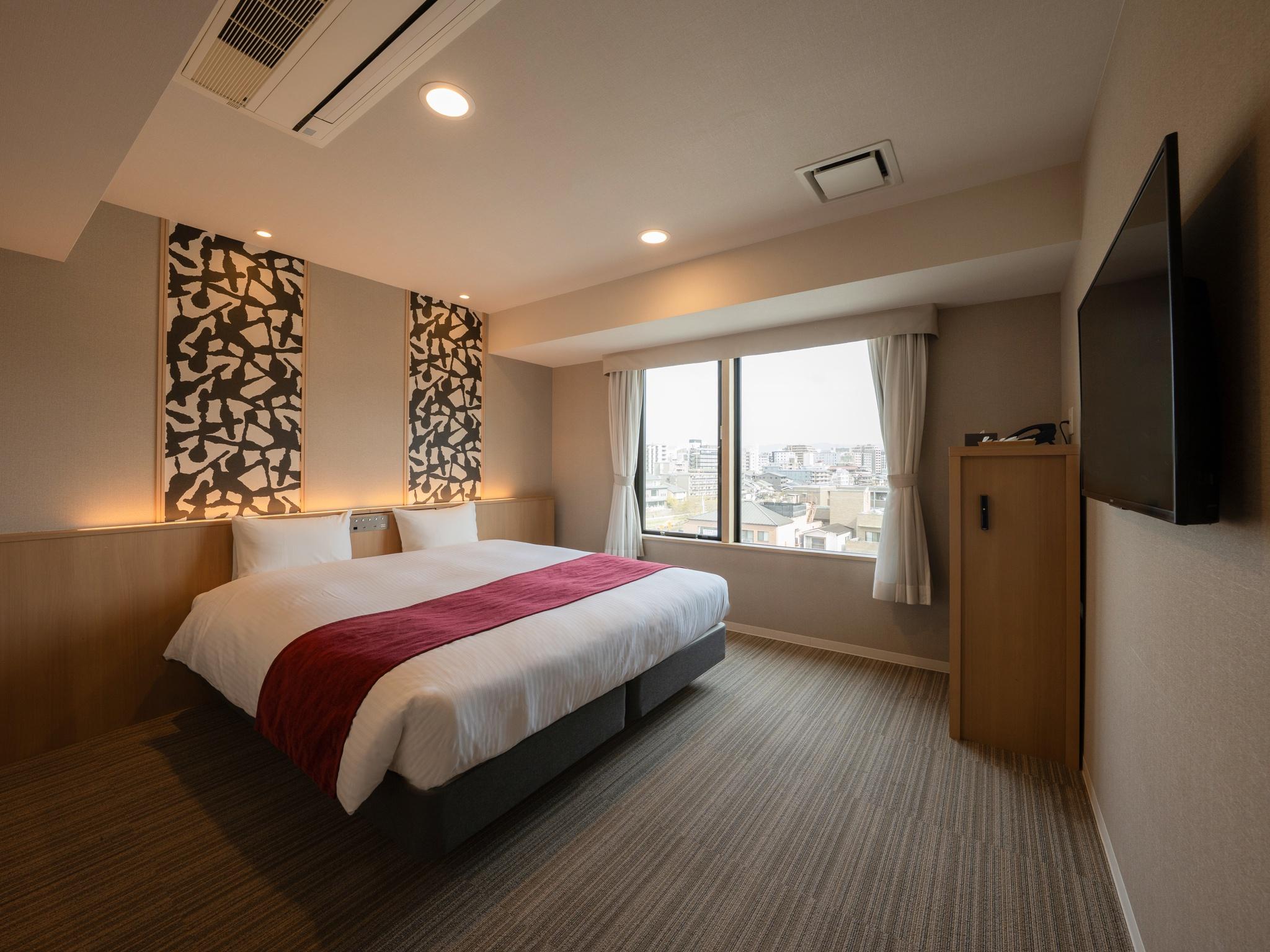 Premium, King Bed, Valley View