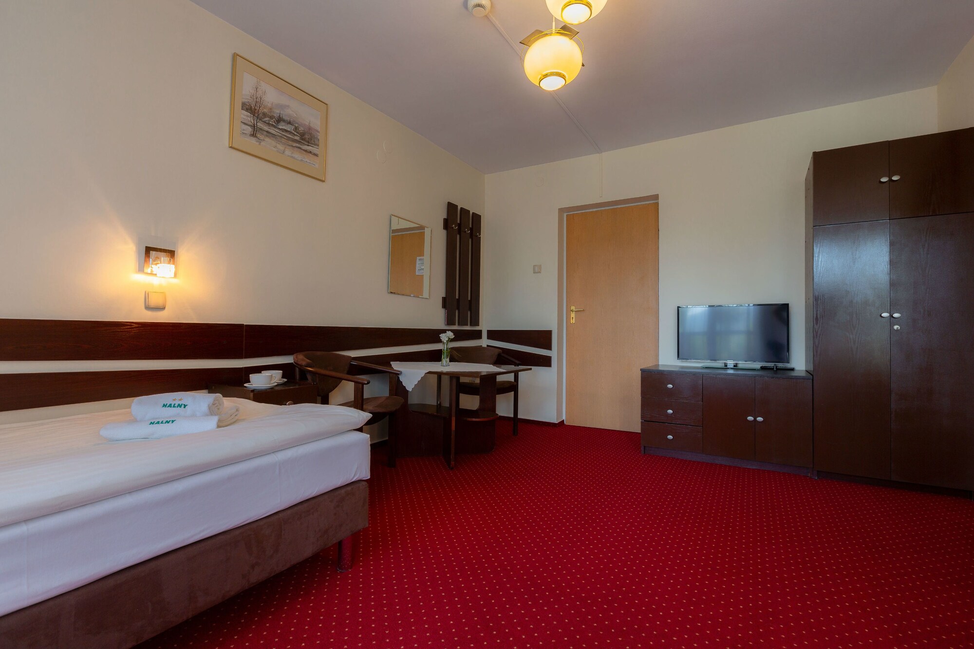 ROOM, TRIPLE