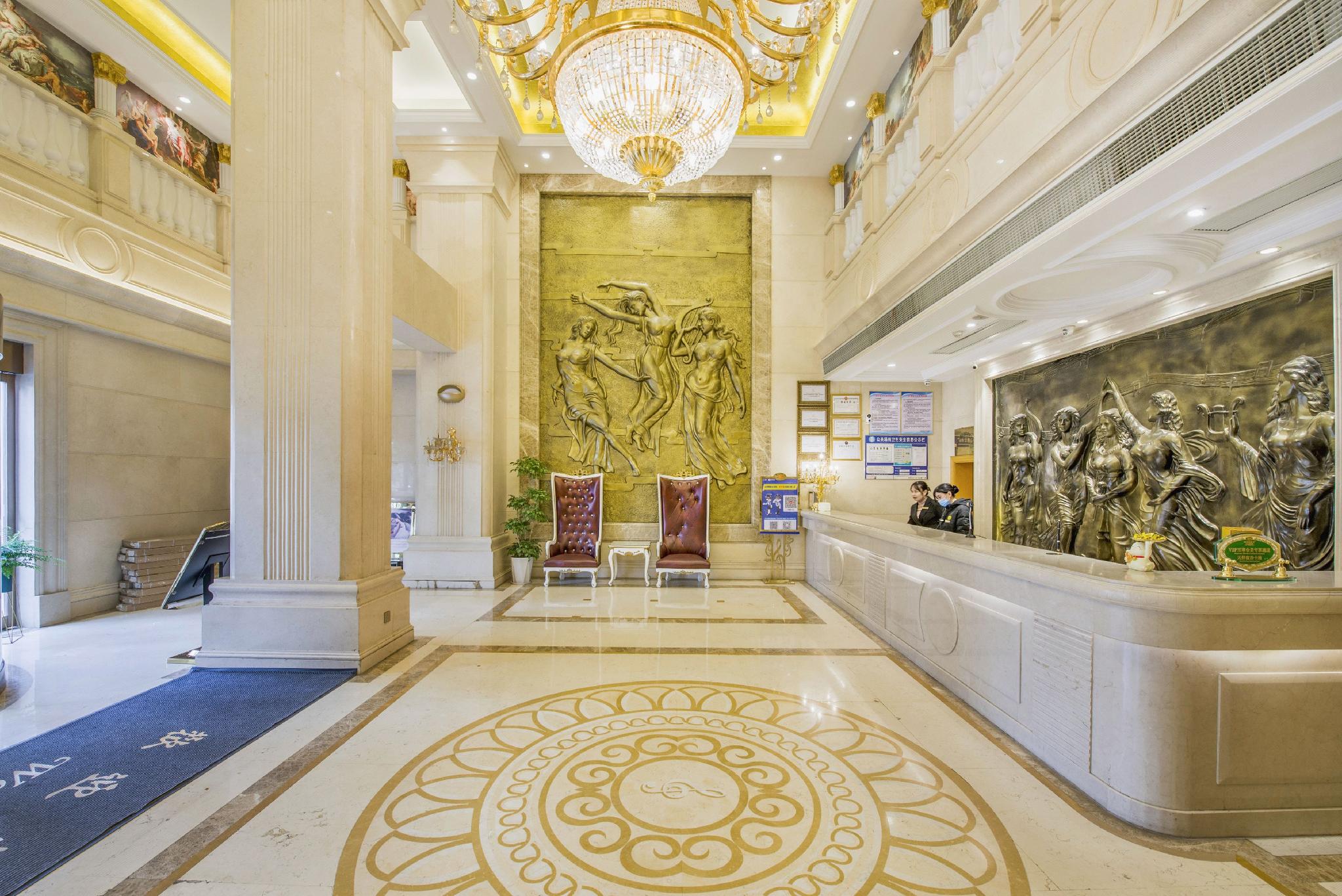Vienna Hotel (Jiujiang Railway Station) 13/37