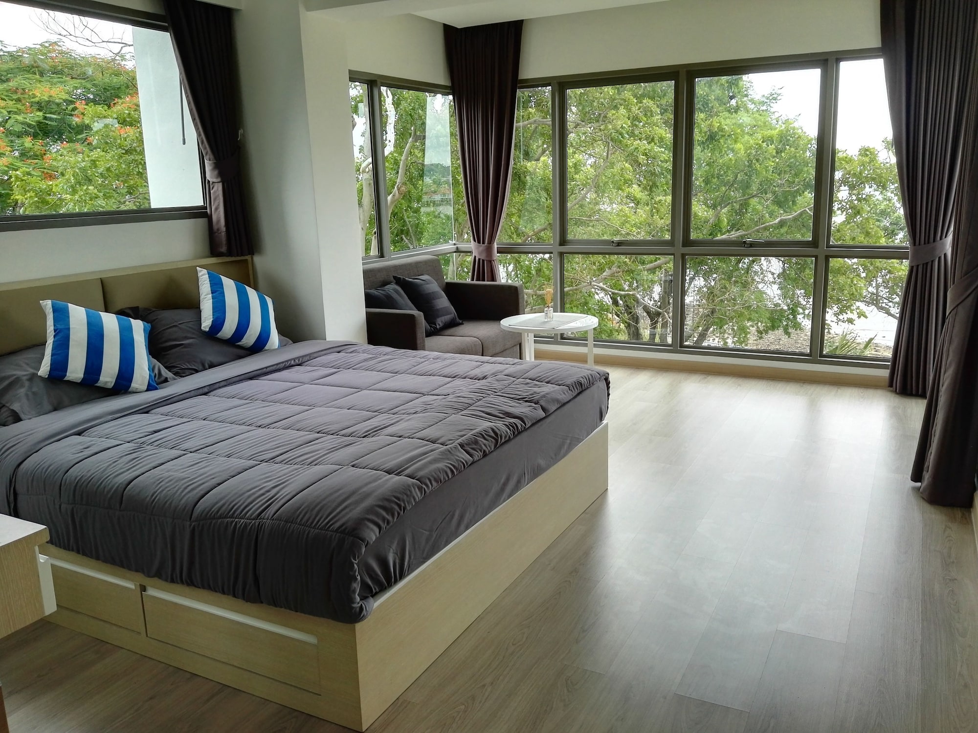 LUXURY, SUITE, BEACH FRONT