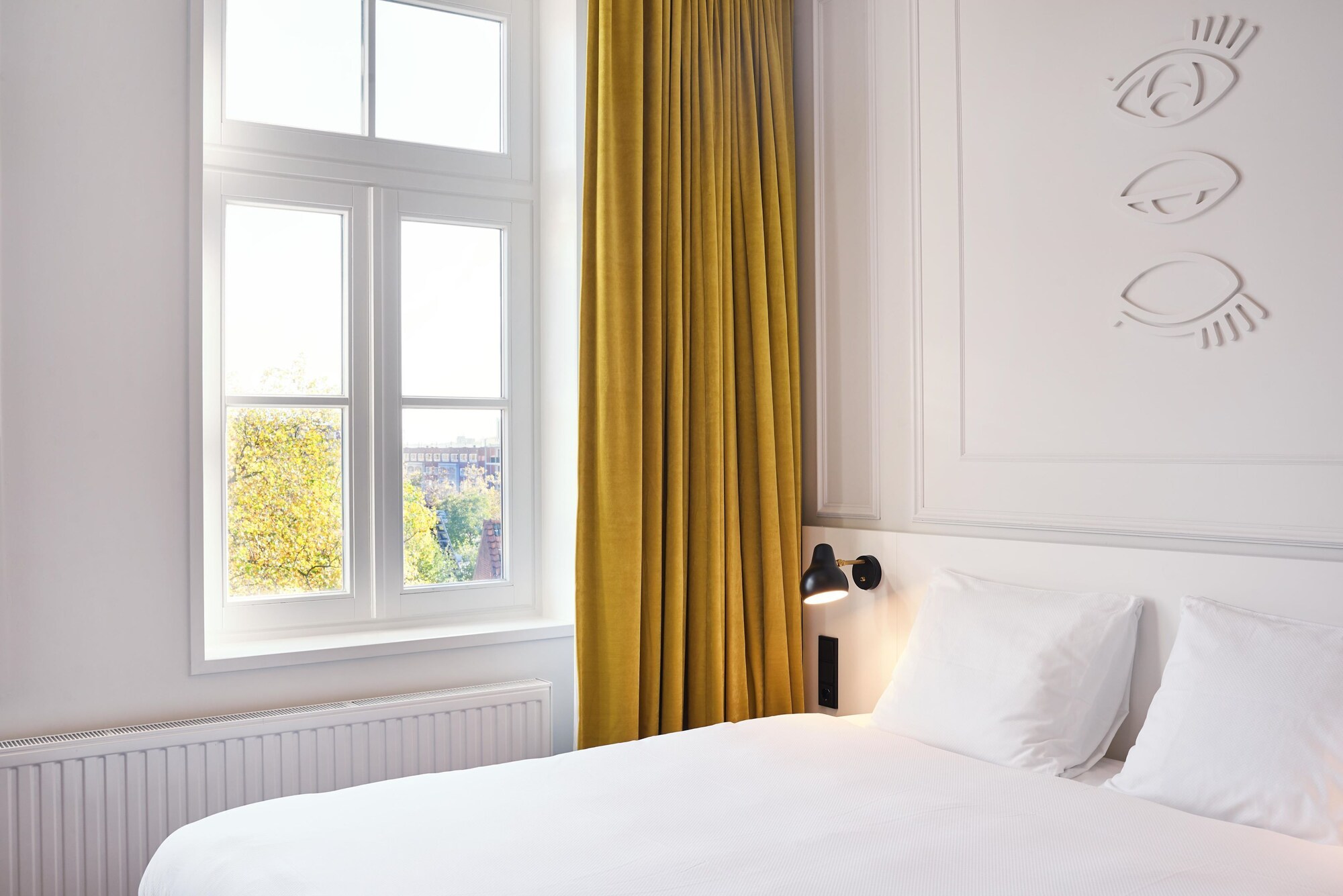 Heavenly, White, Superior, King Bed, Sofa