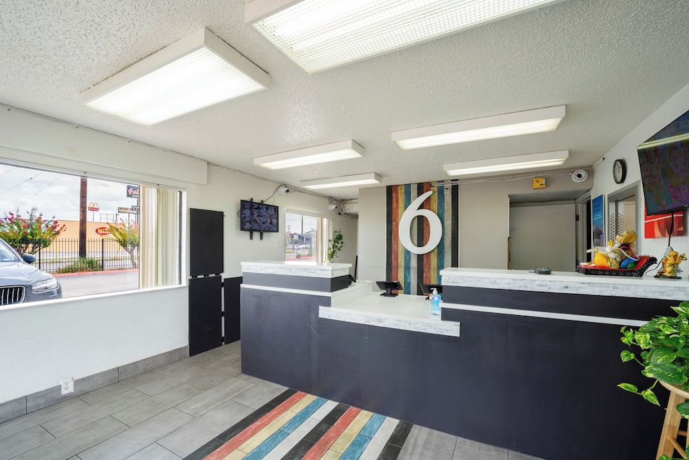 Motel6 San Antonio, TX - Fort Sam Houston 14/61