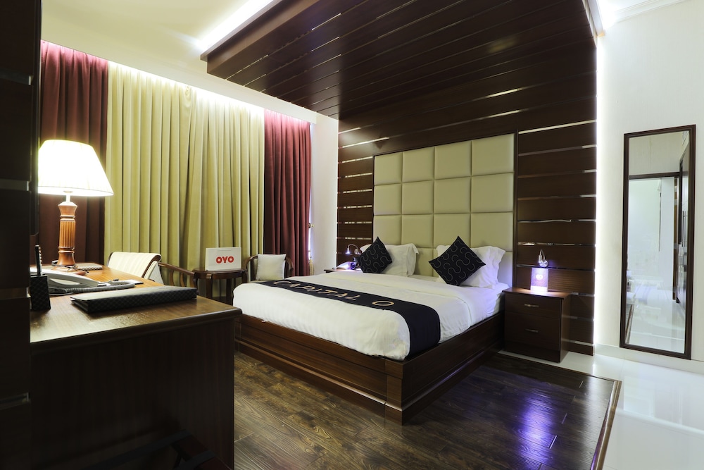 جناح تنفيذي بسرير كينج، Queen Palace Hotel 4/5
