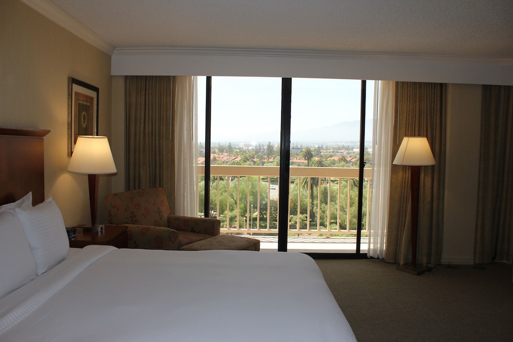 Ontario Airport Hotel And Conference Center 7/61