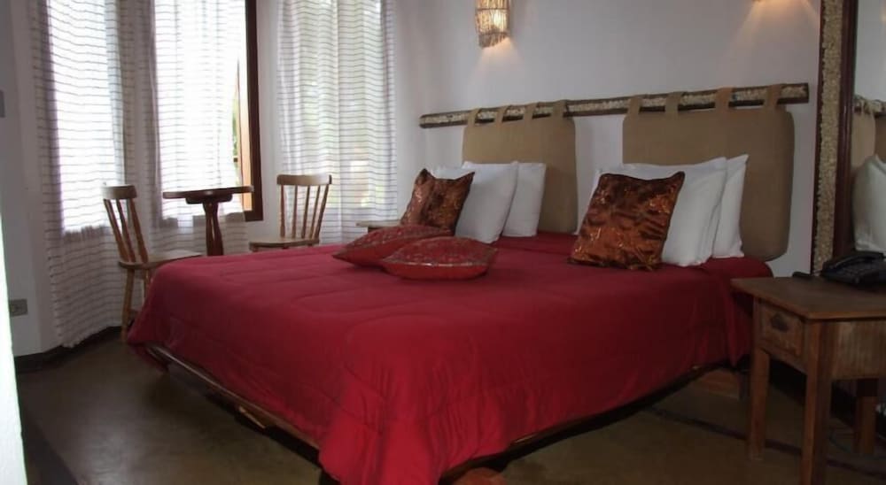 STANDARD, DOUBLE OR TWIN BED