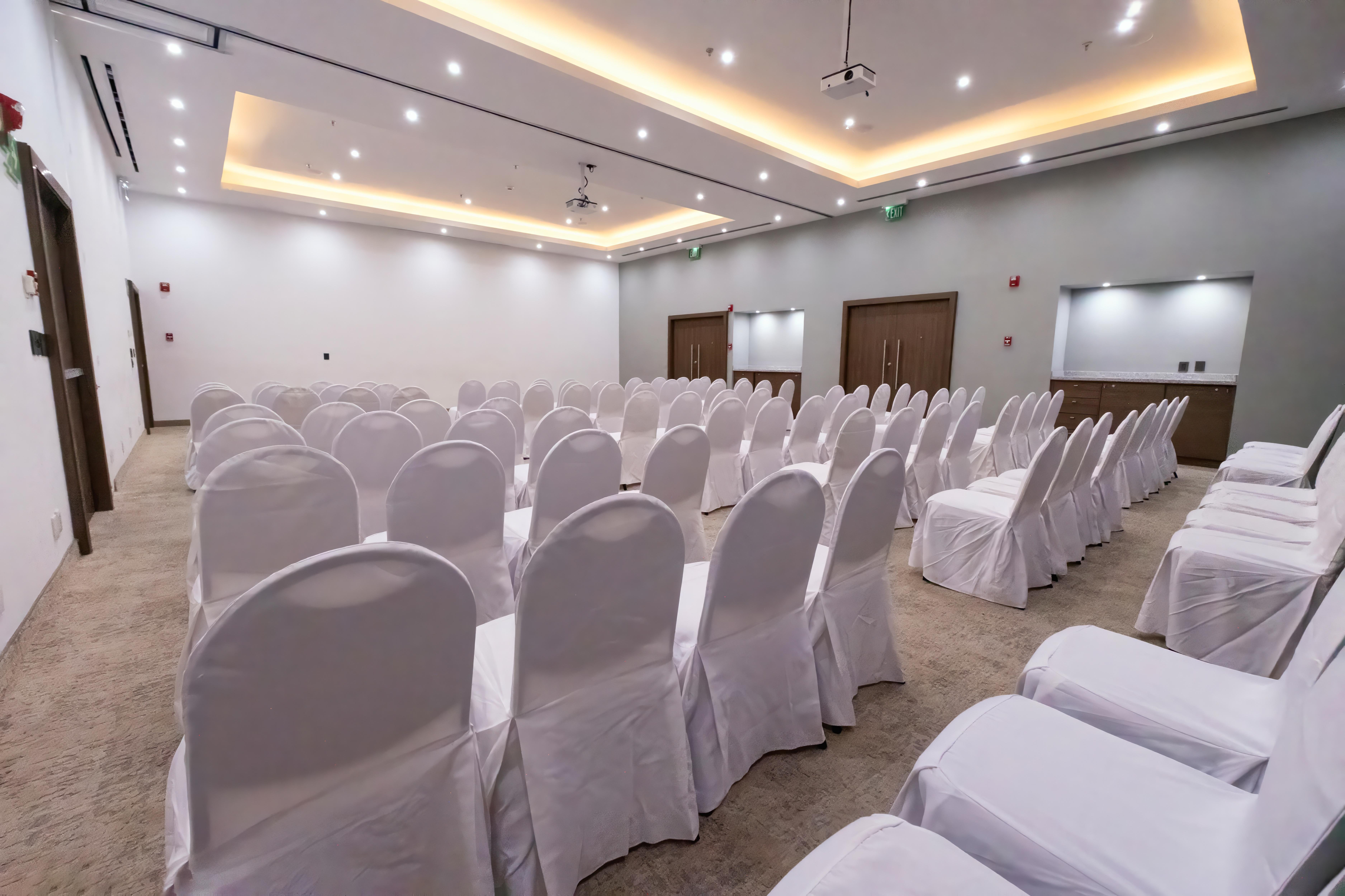 Holiday Inn Uruapan 33/39
