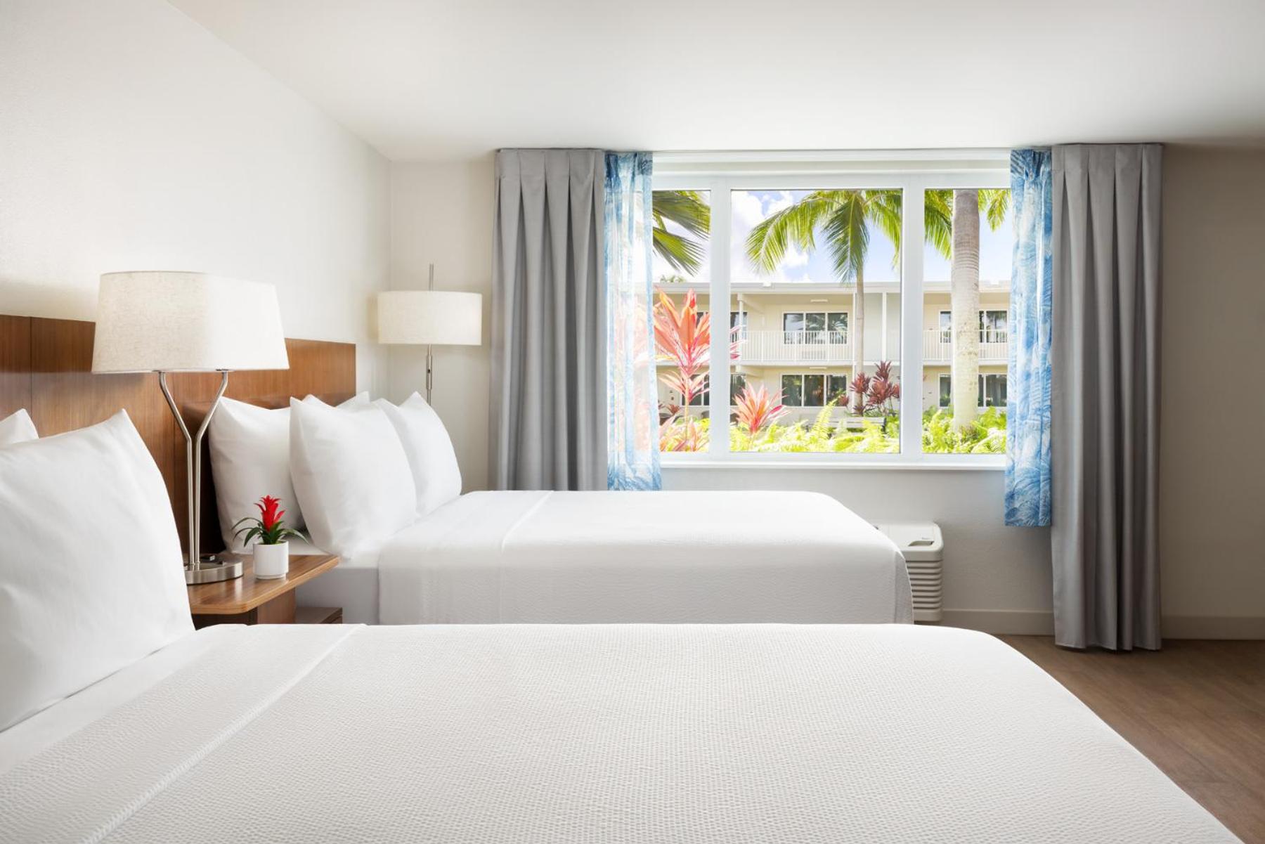 Deluxe, 2 Queen Beds, Garden View, Bathtub, Accessible, Fairfield Inn Suites Key West At the Keys Collection 4/8