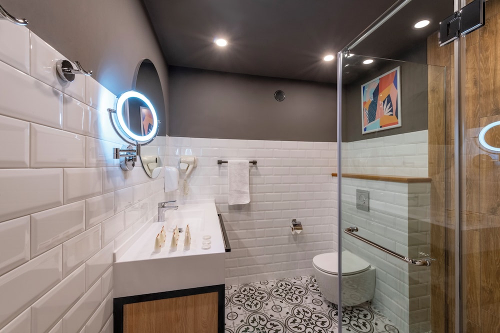 Sairme Hotels & Resorts 36/37
