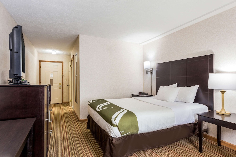 Quality Inn Traverse City 22/63