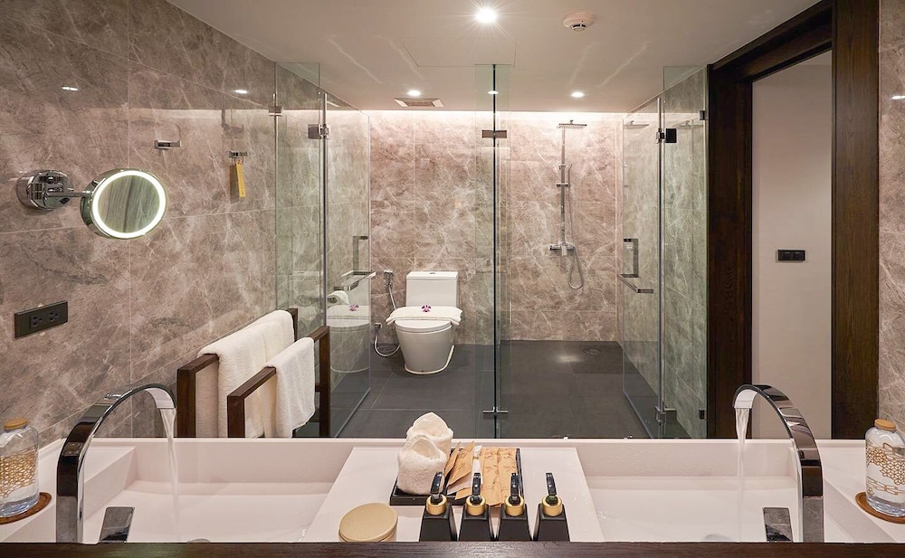 Khanom Beach Resort and Spa 17/68