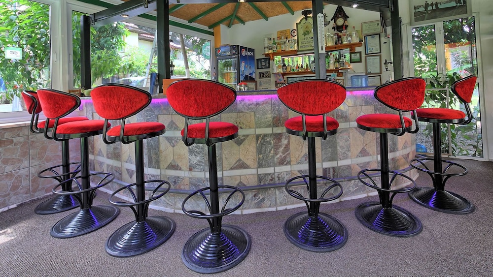 Mandal Inn Hotel 31/50