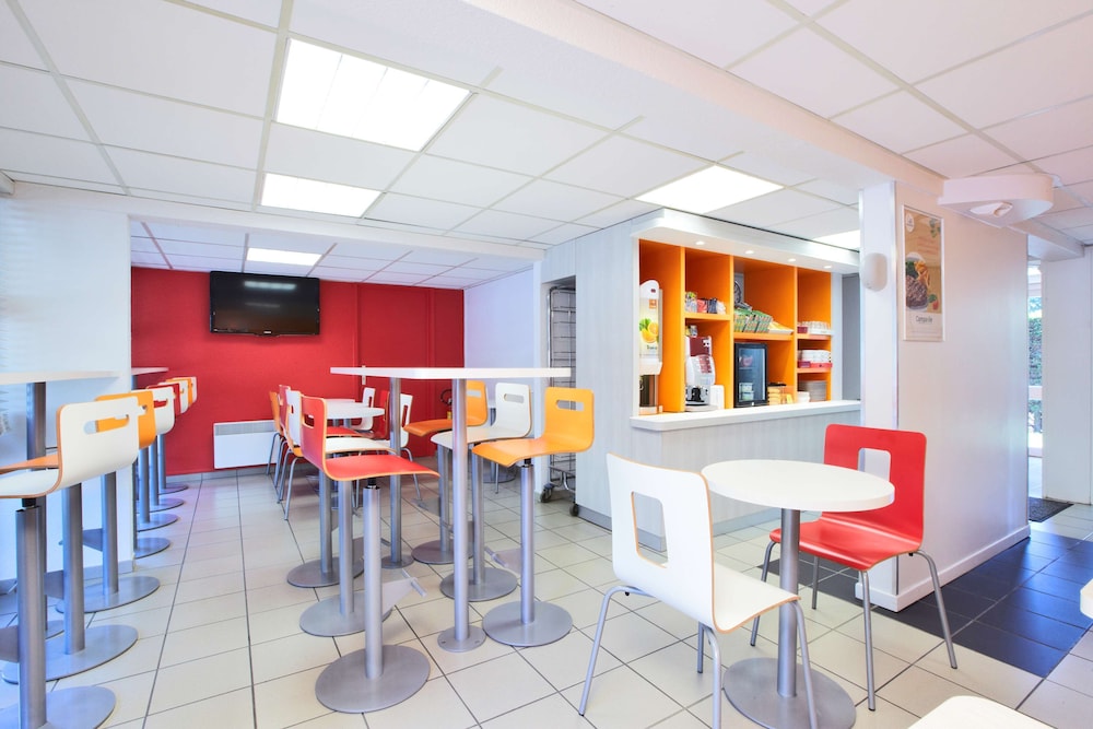 restaurant-cafeteria