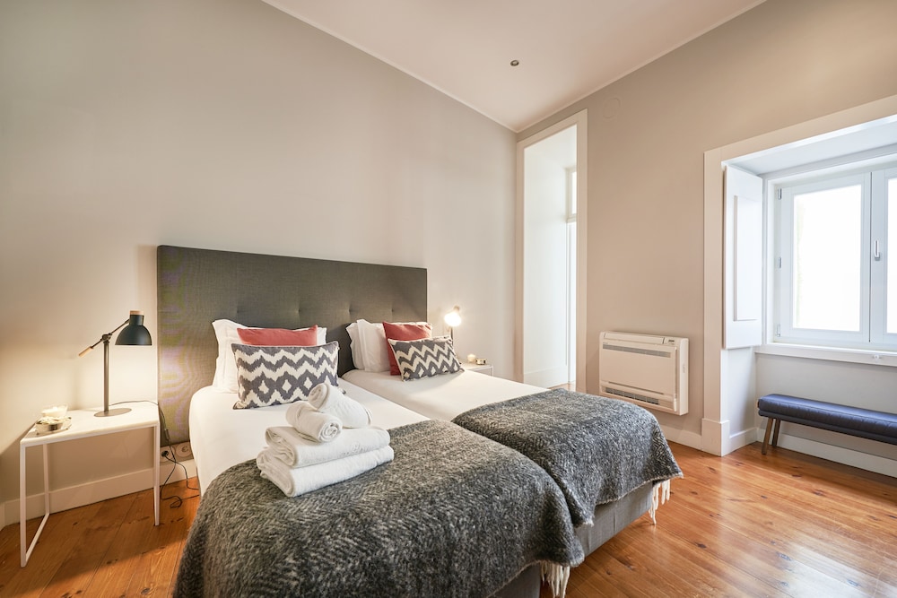 Lisbon Five Stars Apartments Combro 7 16/50