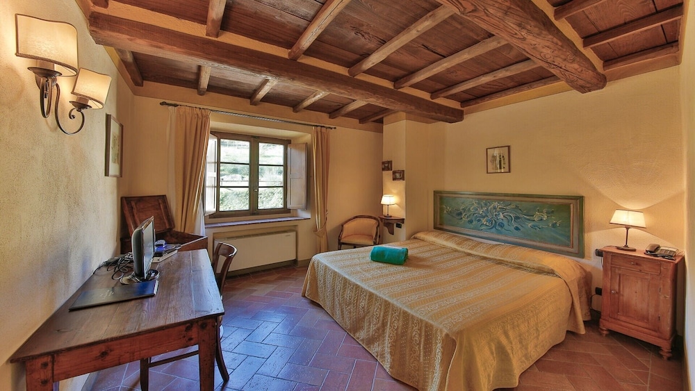 LE POZZE DI LECCHI HOTEL 3/31