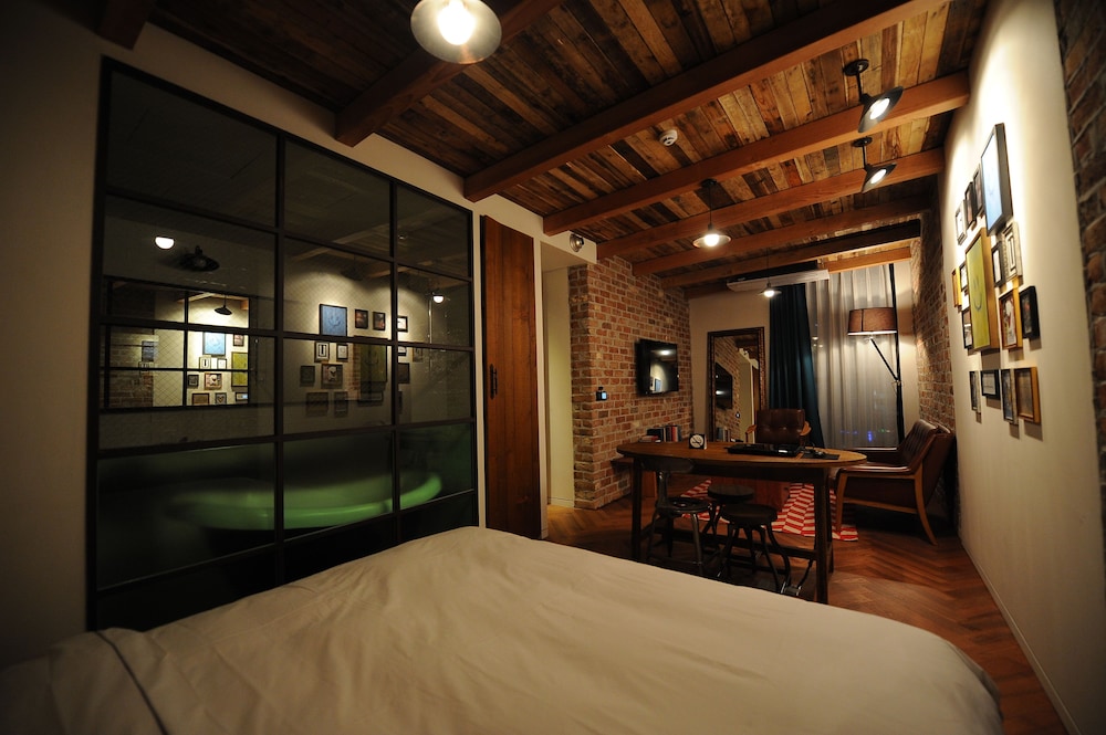 Hotel the Designers Jongno 8/68