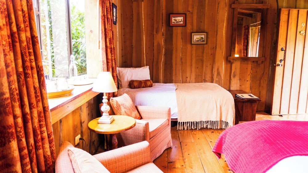 Poas Volcano Lodge 44/71