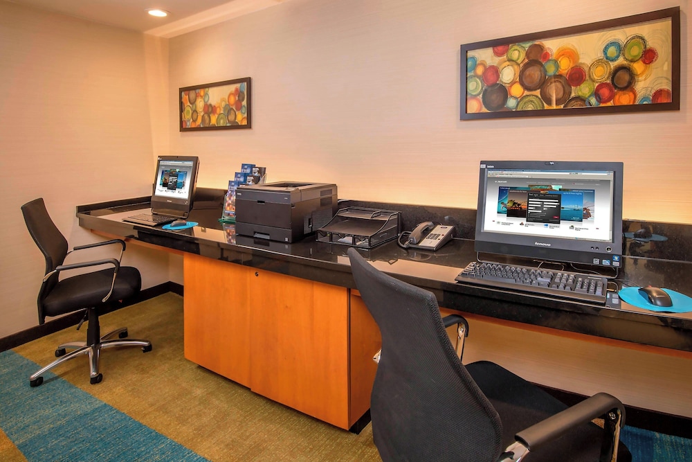 Fairfield Inn And Suites Frederick 40/50