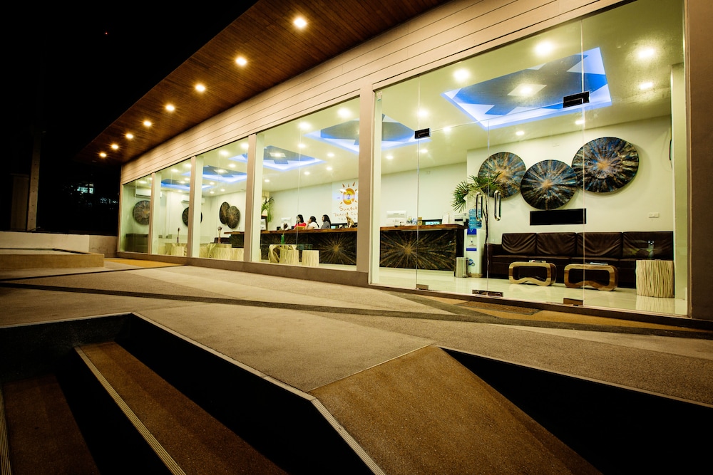 Sunset Beach Villas 38/50