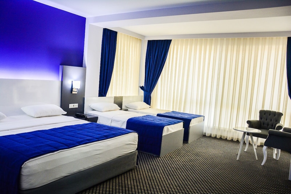 Cavit Duvan Prestige Hotel 11/52