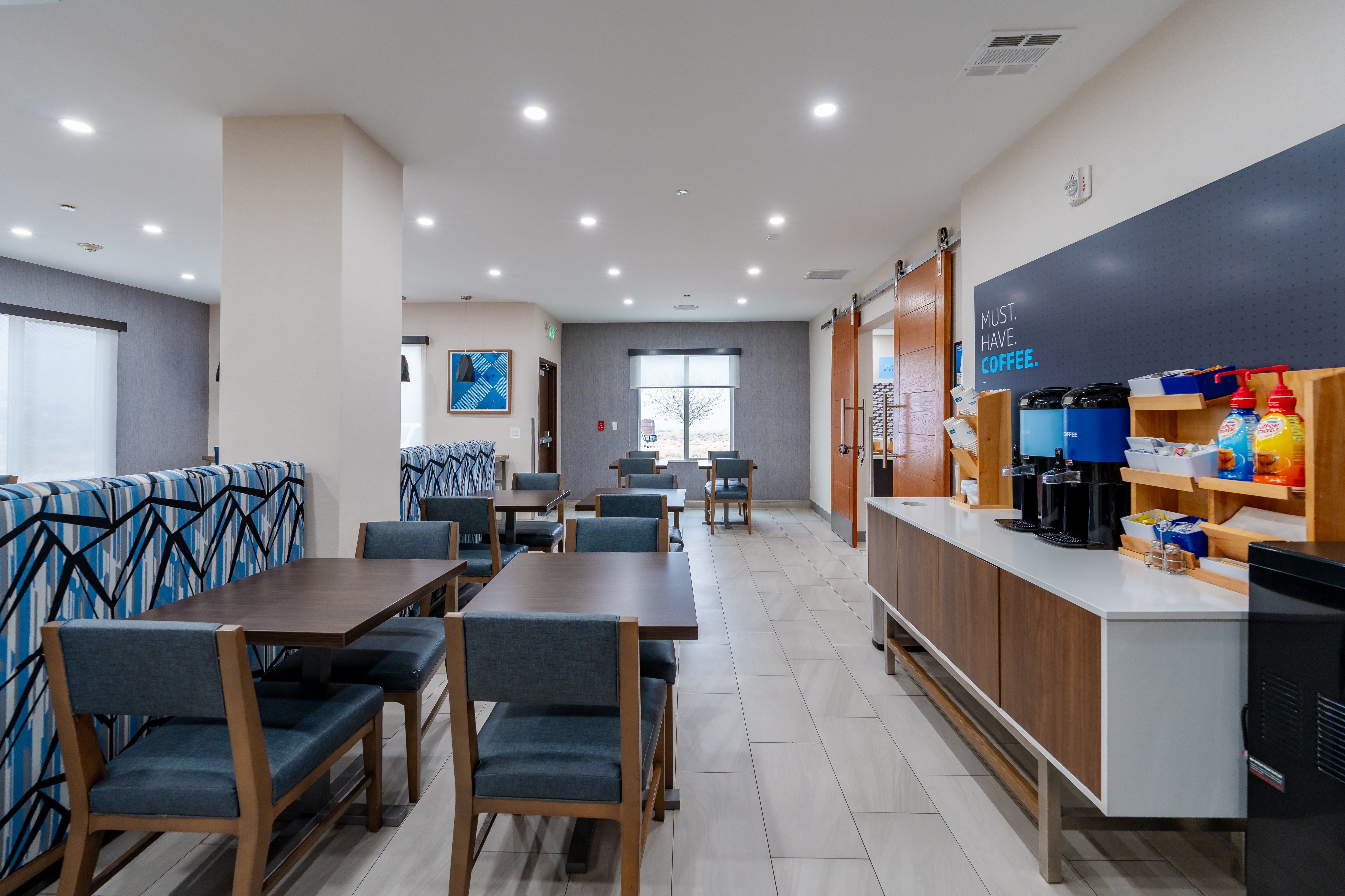 Holiday Inn Express Hotel & Suites Frazier Park 44/67