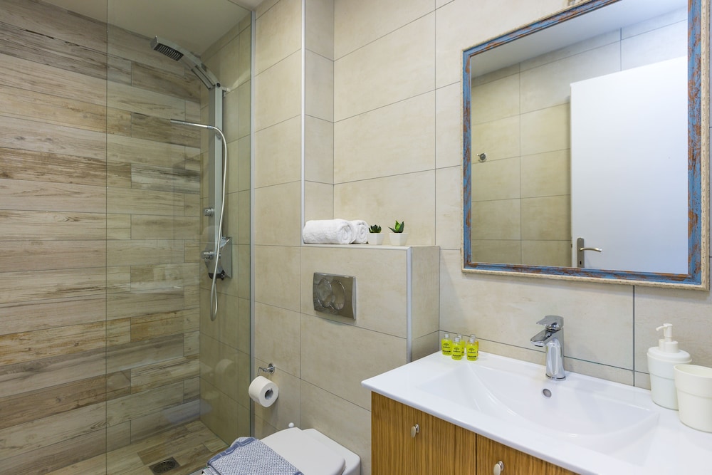 Meltemi Coast Suites 64/68