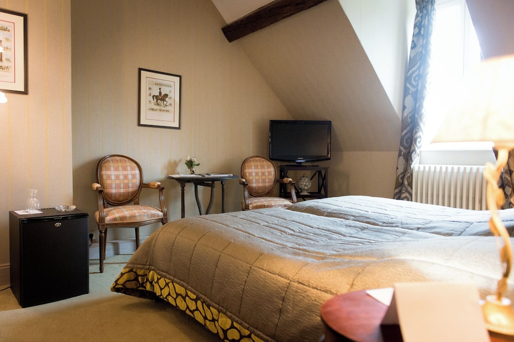 CHATEAU DE FERE HOTEL 9/50