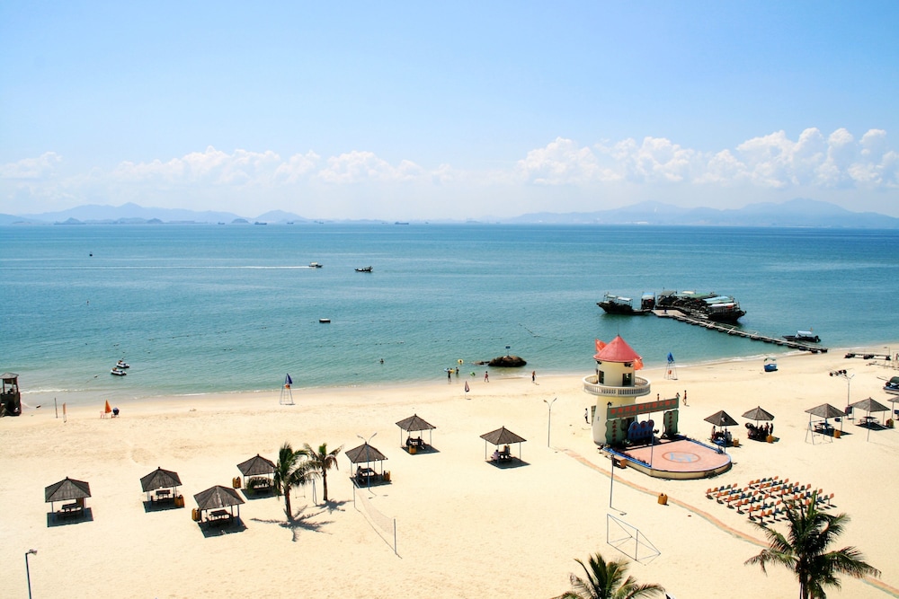 New Century Hotel Qingdao 67/73