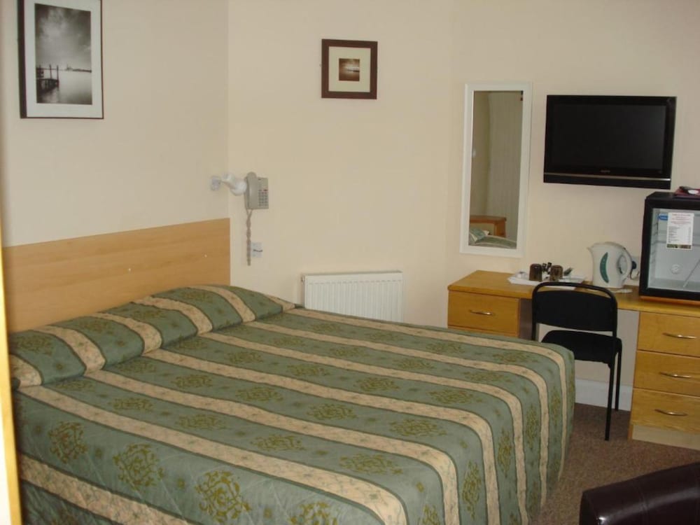 Eastbourne Riviera Hotel 14/64
