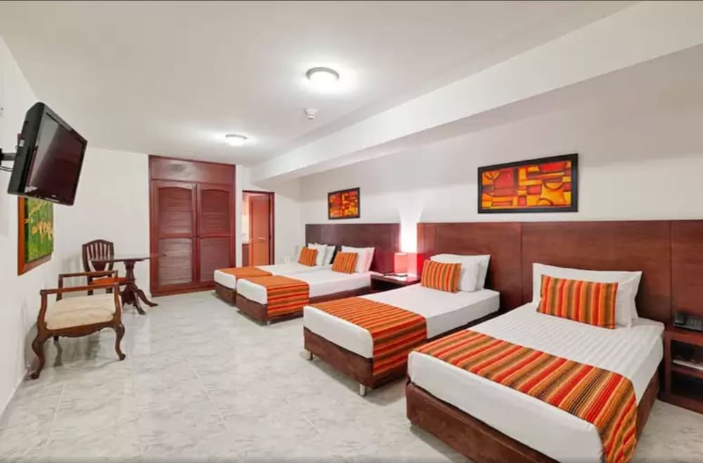 TAMA Hotel Granada Real Cali 26/67