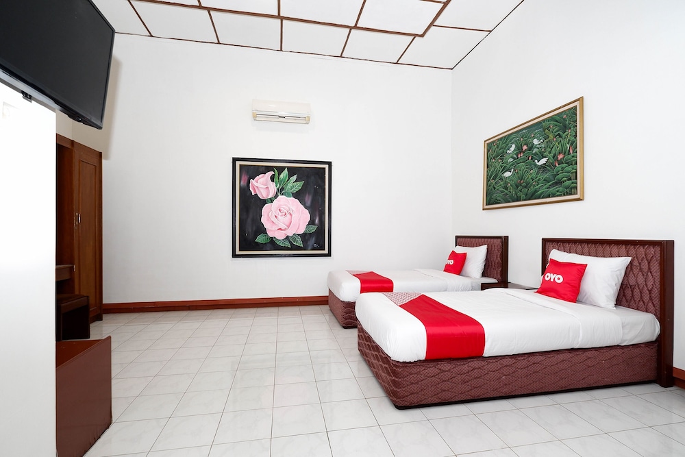 Super OYO Capital O 1644 Hotel Griya Kencana 24/59