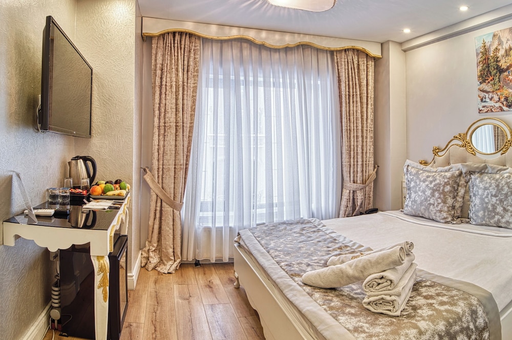 Sirkeci Ersu Hotel 30/70