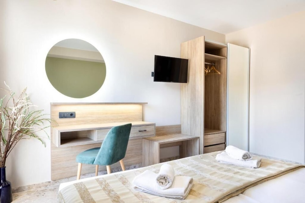 Elena Hotel 27/51