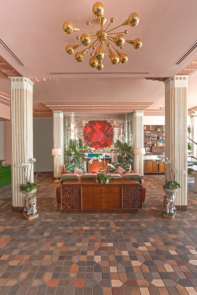 The Savoy Hotel & Beach Club 8/62