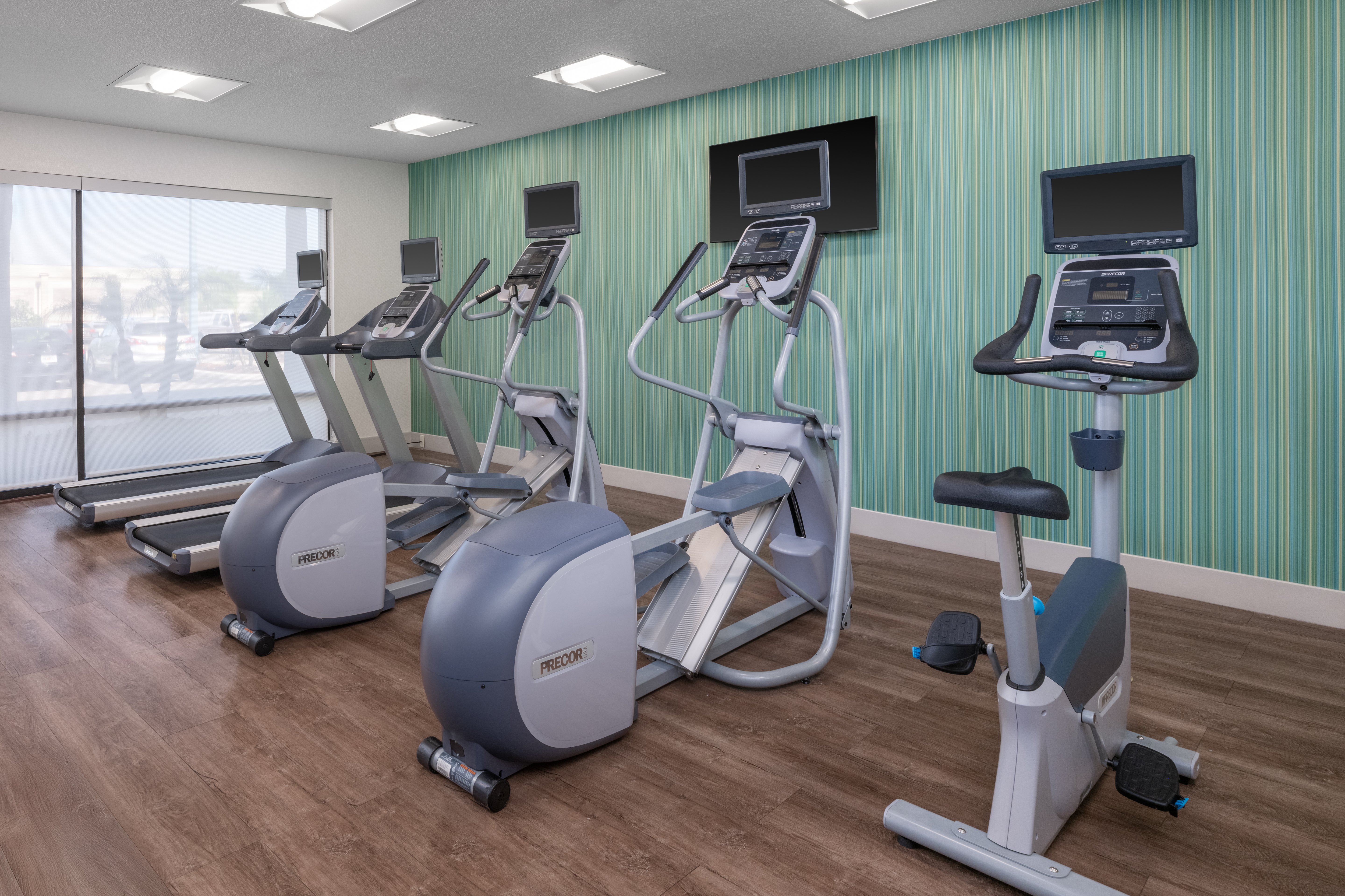 Holiday Inn Express And Suites Lakeland South 23/50