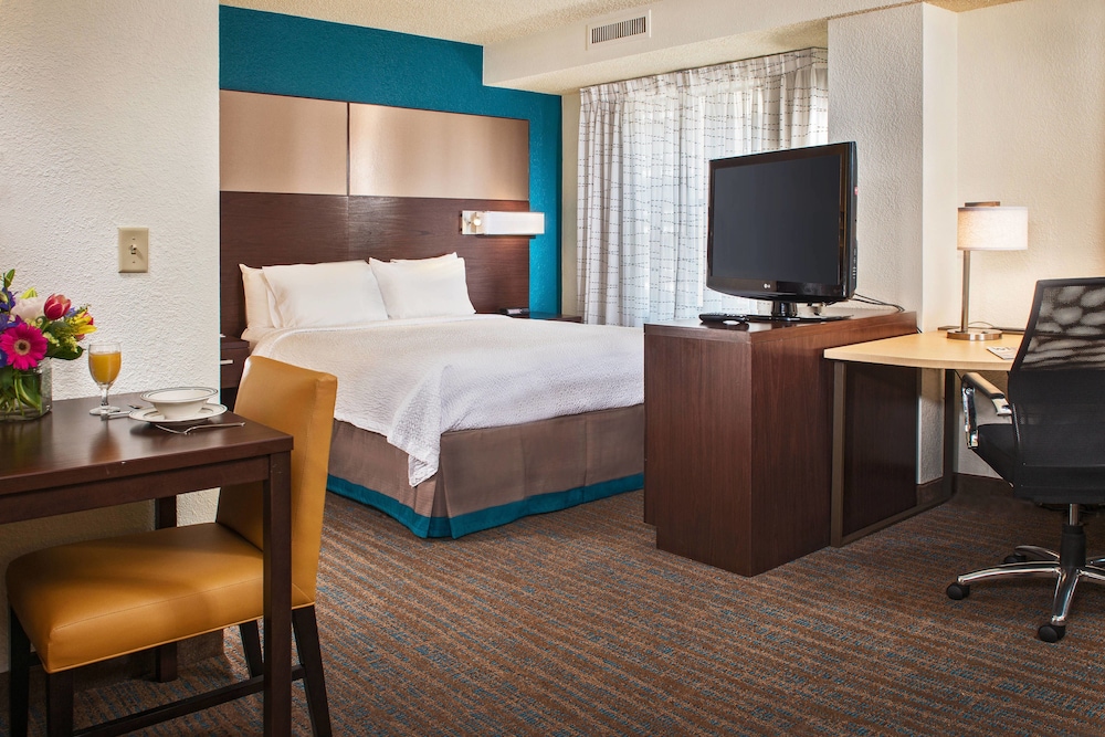 Residence Inn by Marriott Washington, DC/Dupont Circle 8/19