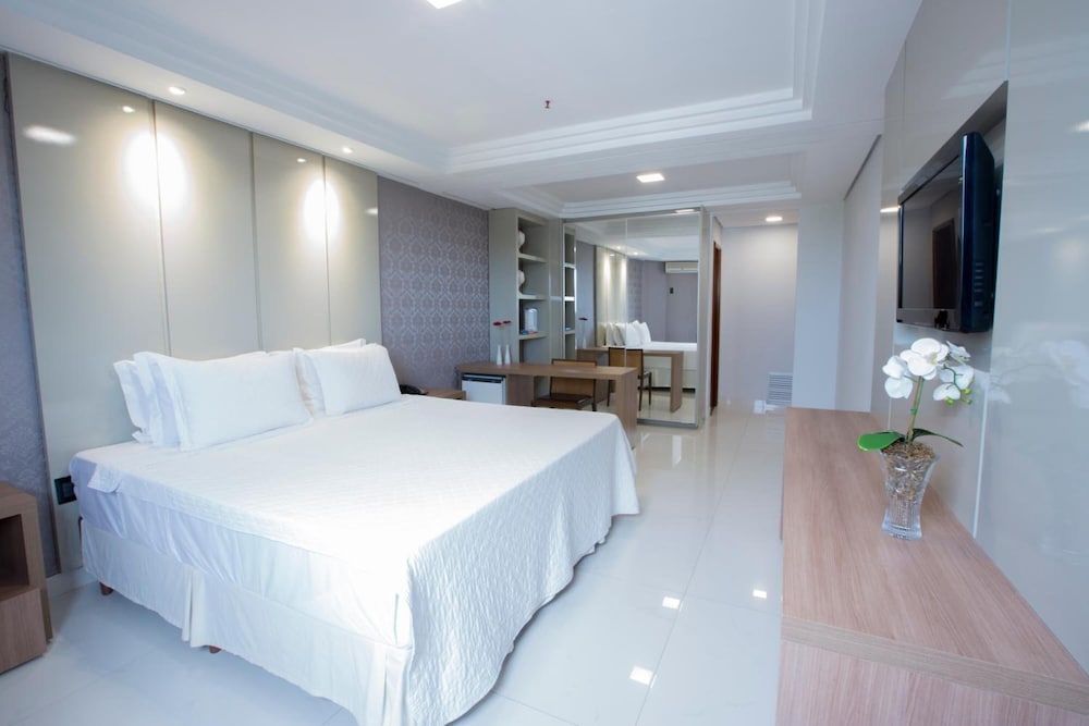Crystal Plaza Hotel 18/47