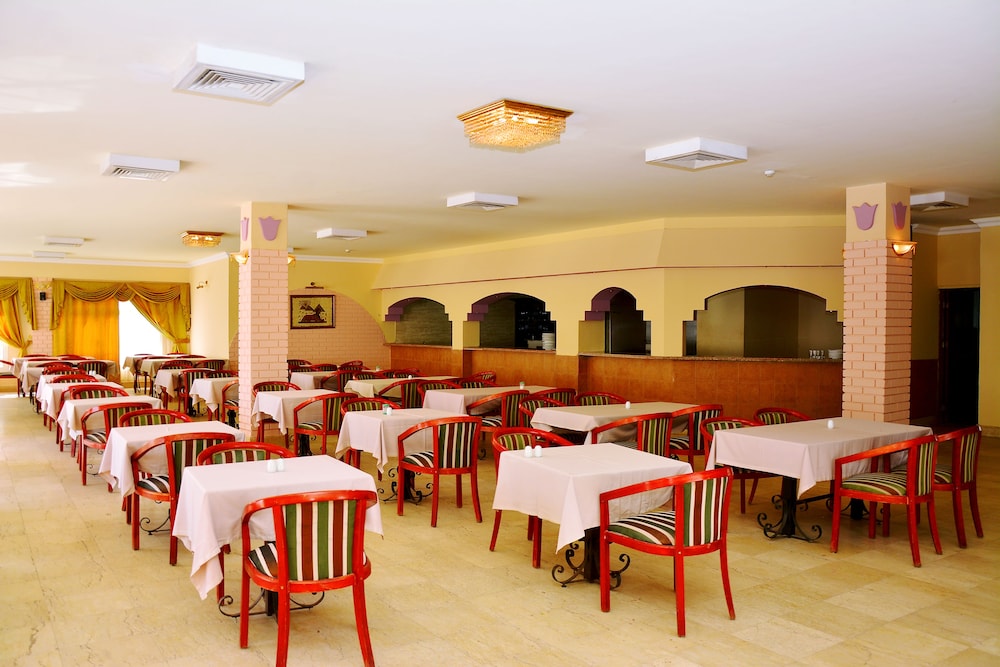 Desert View Hotel 39/48