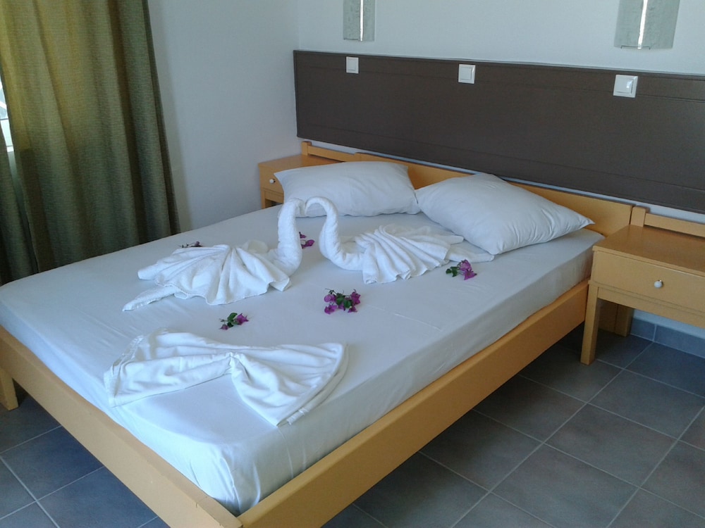 Fantasia Hotel Apartments 17/46
