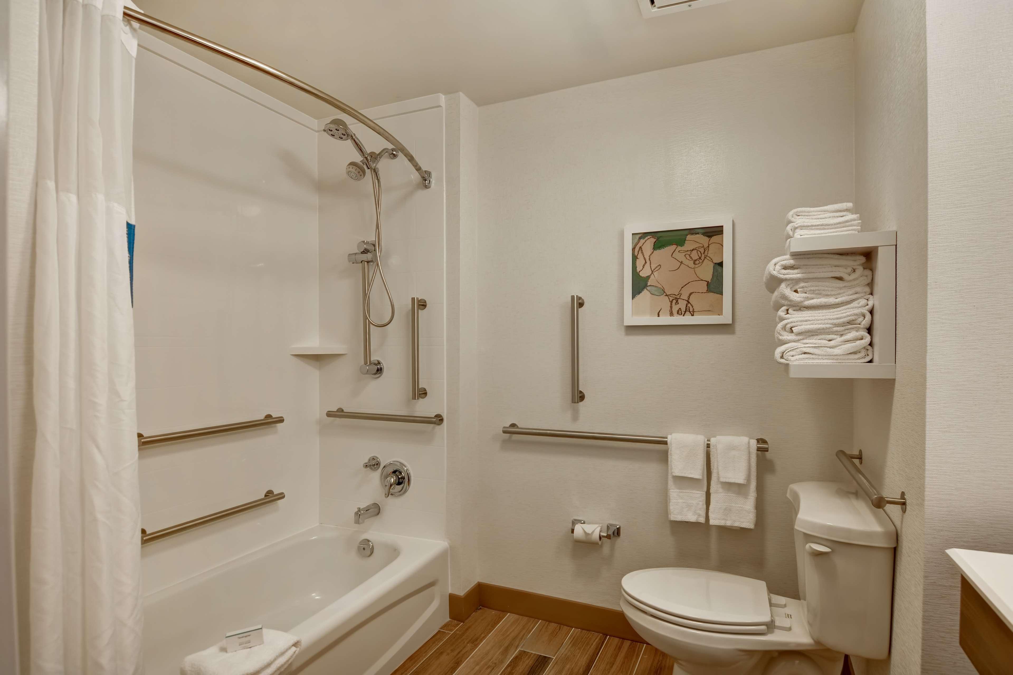 غرفة بسرير كينج، Hampton Inn Palm Beach Gardens 4/4