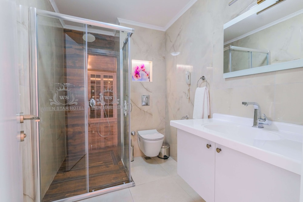 Wien Star Hotel 38/41