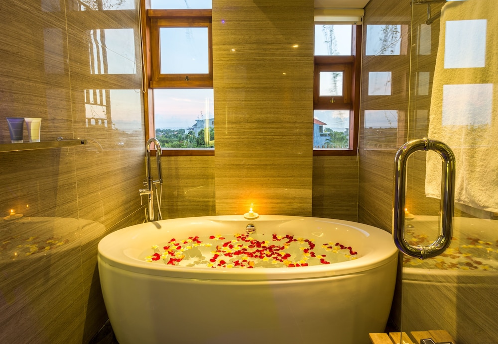 Imani Suite Seminyak 48/50