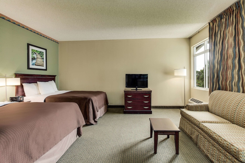 MainStay Suites at PGA Village 10/22