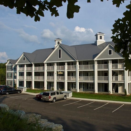 Holiday Inn Club Vacations Holiday Hills Resort at Branson 38/57