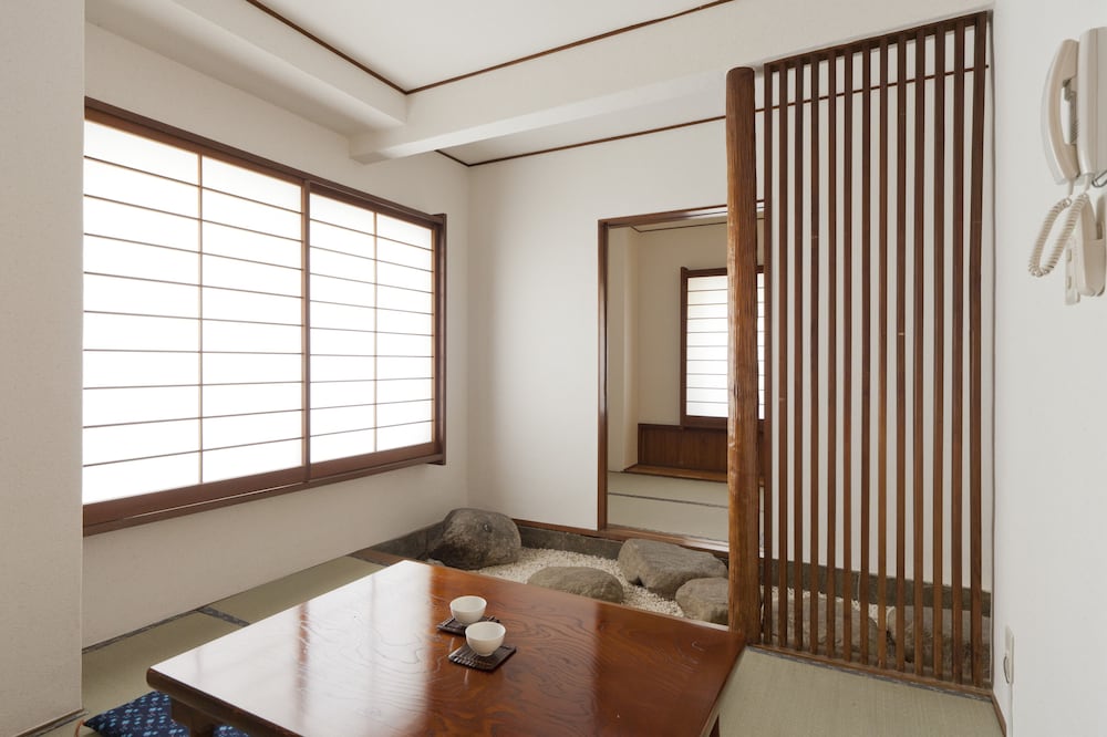 Business Hotel Shin-Okubo Sekitei 13/41