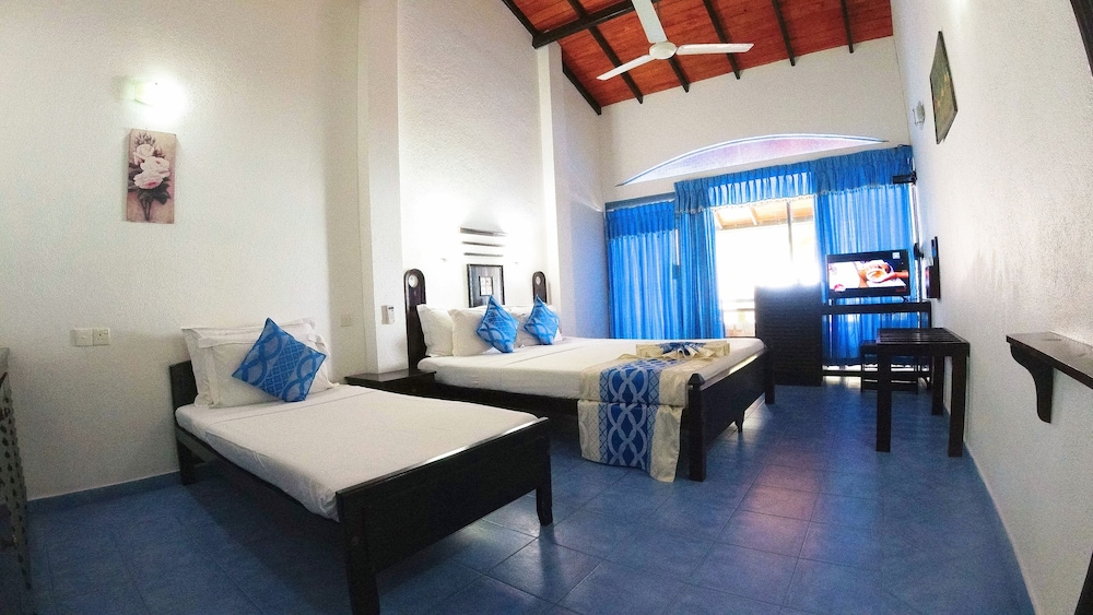 Dalawella Beach Resort 34/51