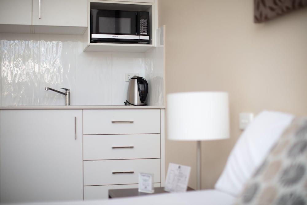 MERIVALE MOTEL 16/29