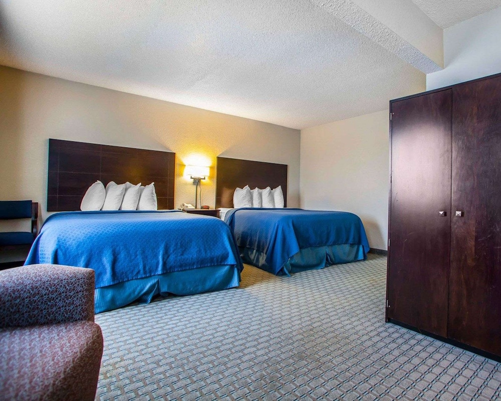 Quality Inn & Suites Ankeny-Des Moines 17/43