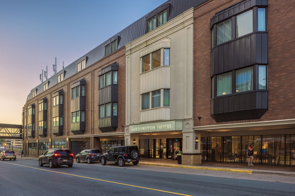 The Barrington Hotel 40/40