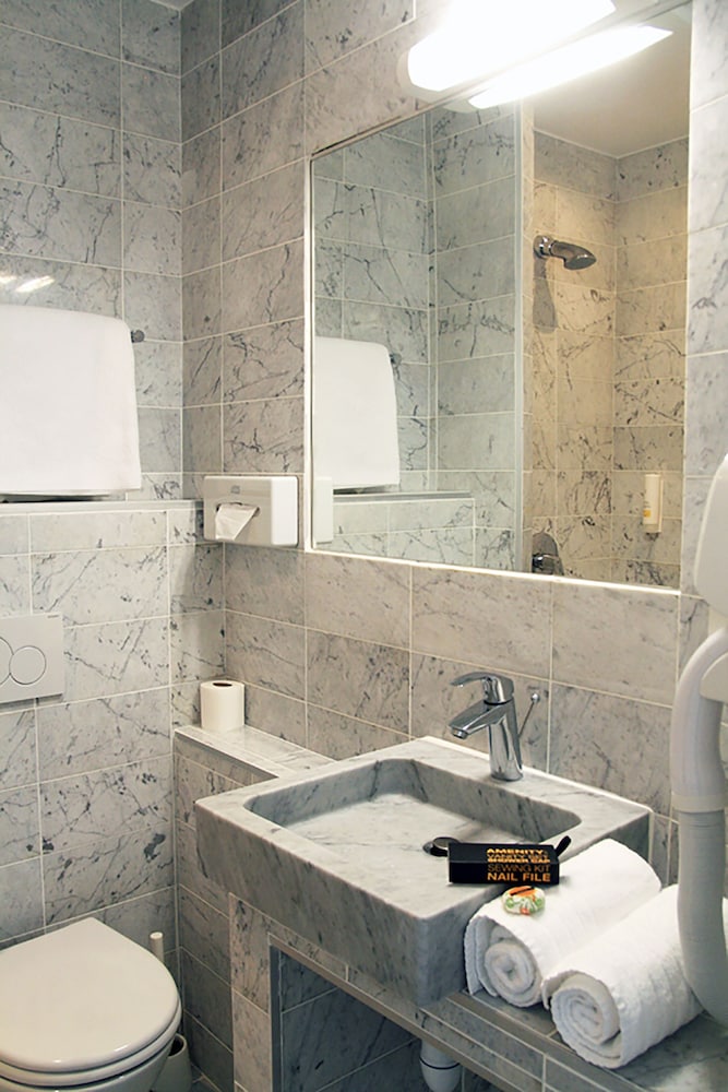 Hotel & Appartements Monsigny Nice 69/69